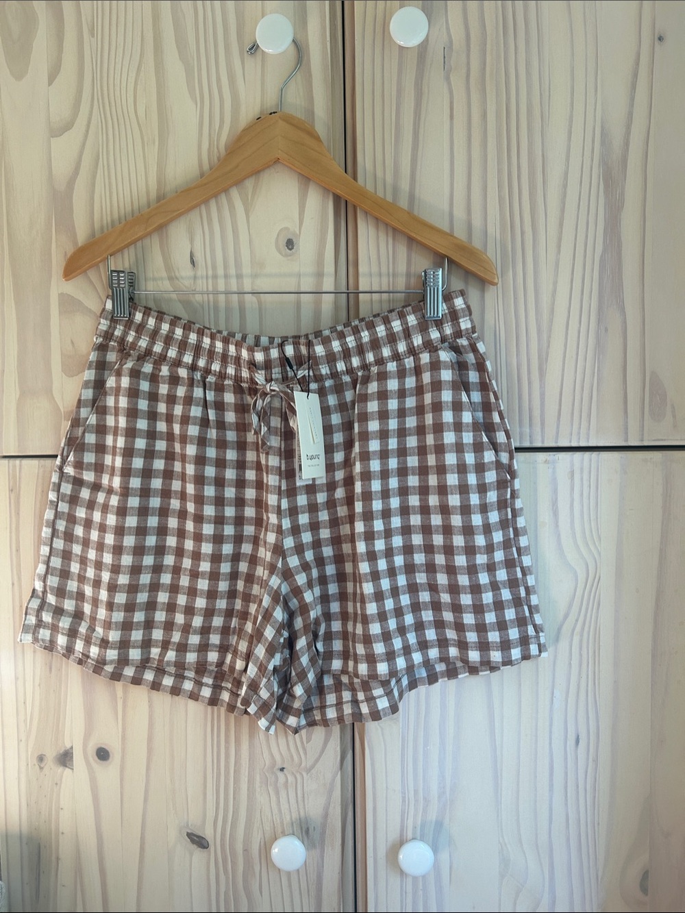 New Gingham Linen Shorts in Brown & White